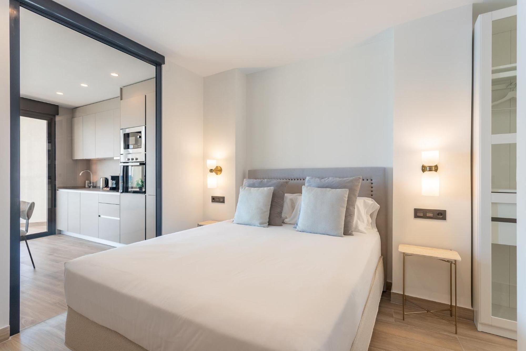 Arenal Suites Benidorm Room photo